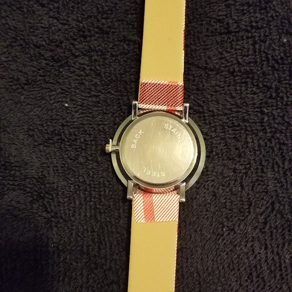 Watch - Picture 3 of 3